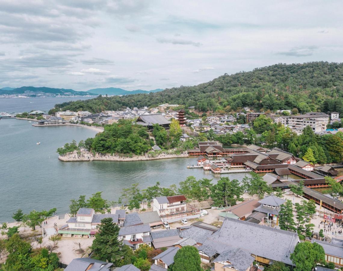 Отель Miyajima Shiro Хацукаити Экстерьер фото