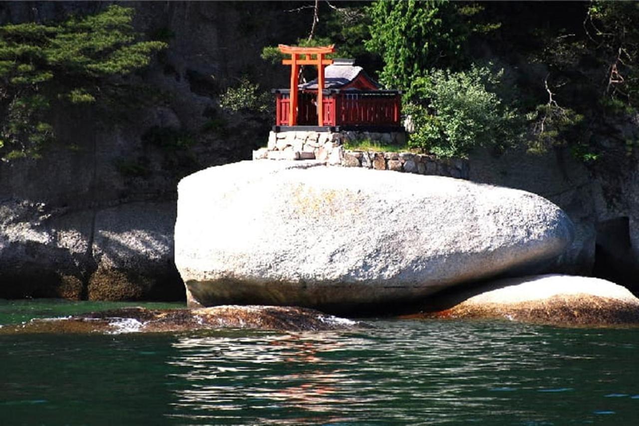 Отель Miyajima Shiro Хацукаити Экстерьер фото